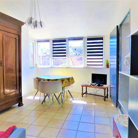 La Terrasse Ensoleillee Arles Camargue Daire Dış mekan fotoğraf