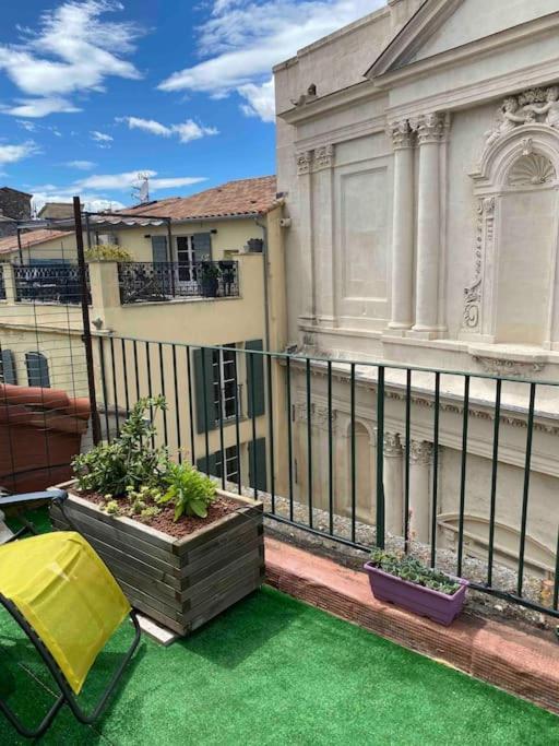La Terrasse Ensoleillee Arles Camargue Daire Dış mekan fotoğraf