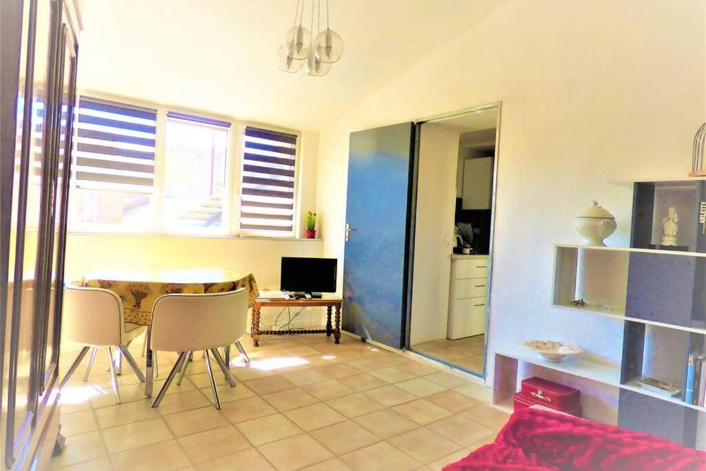 La Terrasse Ensoleillee Arles Camargue Daire Dış mekan fotoğraf